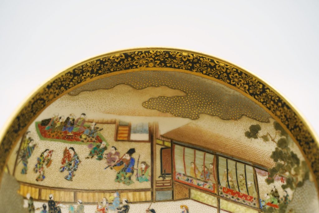 圭山薩摩錦手花詰風俗図茶碗内面上部
